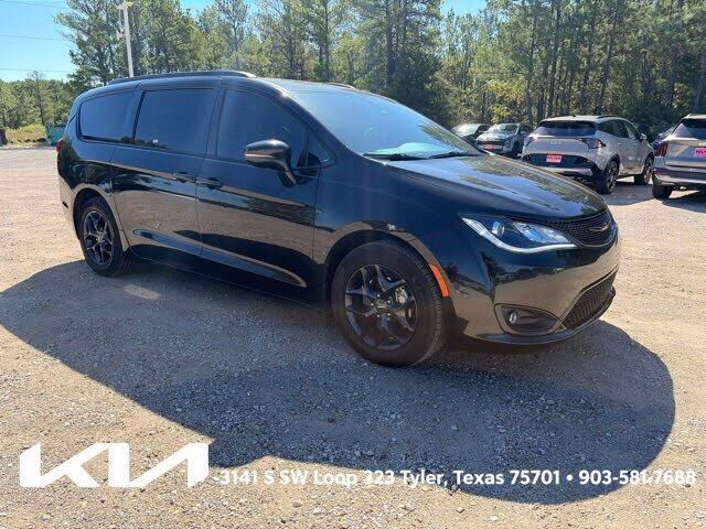 2020 CHRYSLER Pacifica