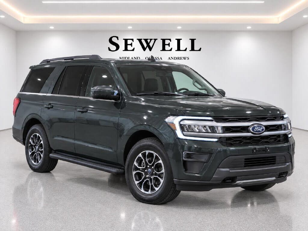 2022 FORD Expedition