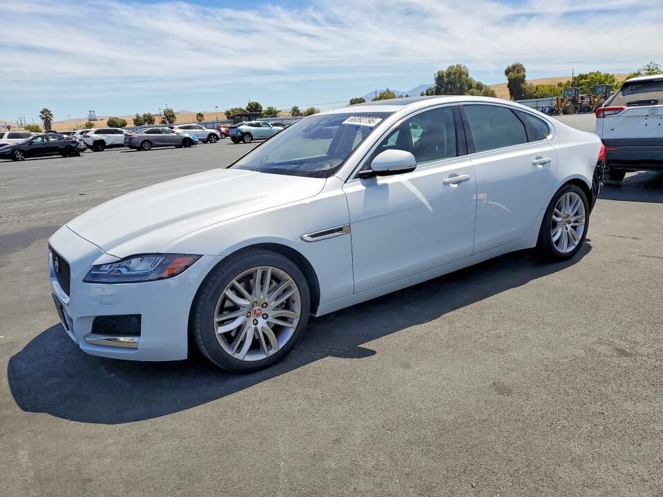 2018 JAGUAR XF