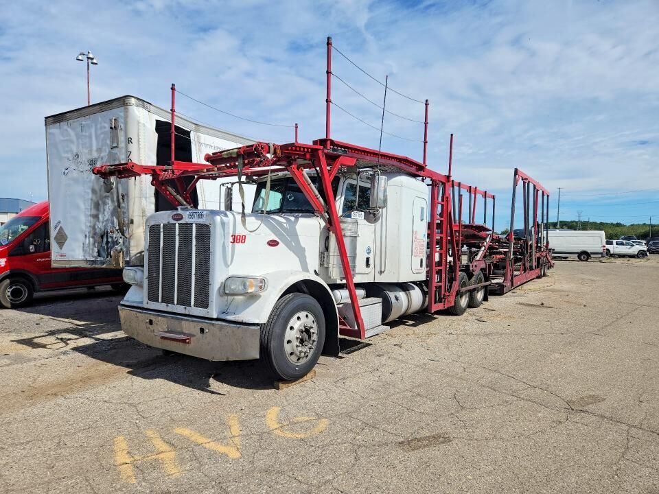 2013 PETERBILT 388