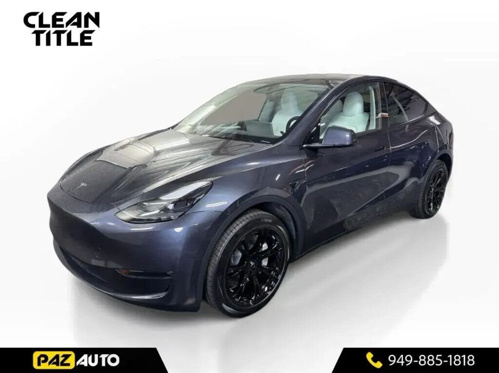 2024 TESLA Model Y
