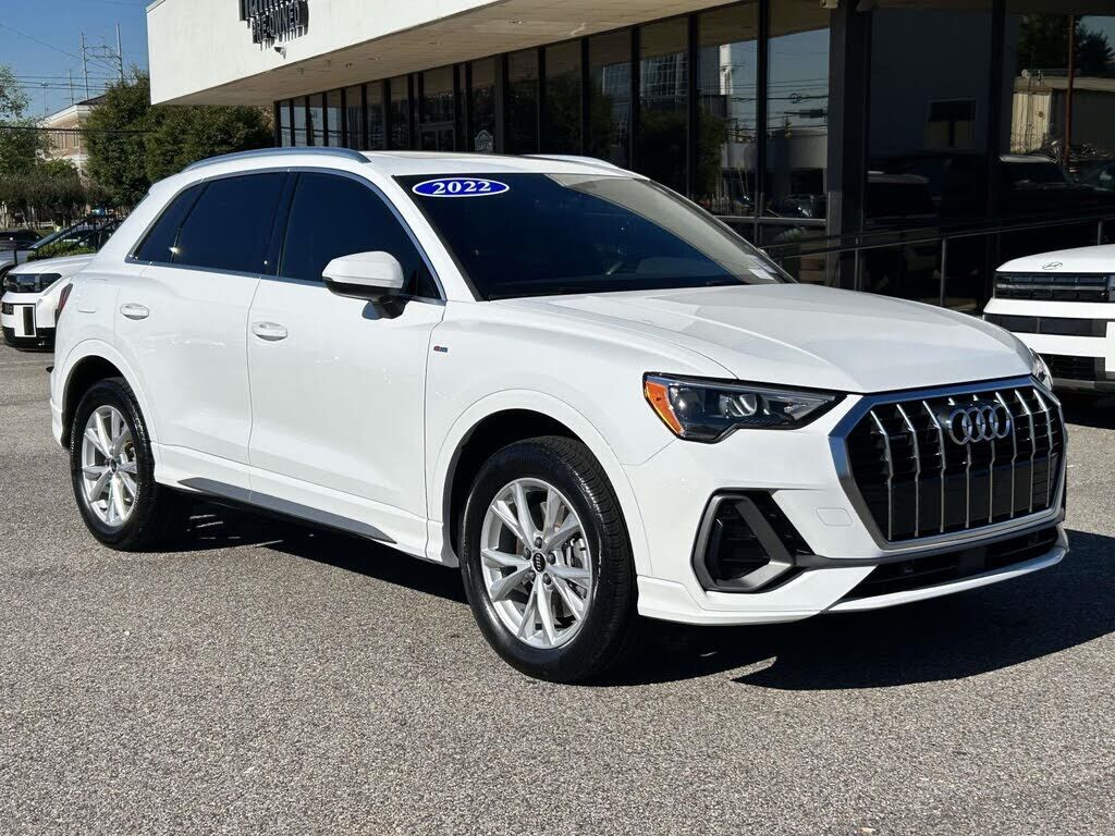 2022 AUDI Q3