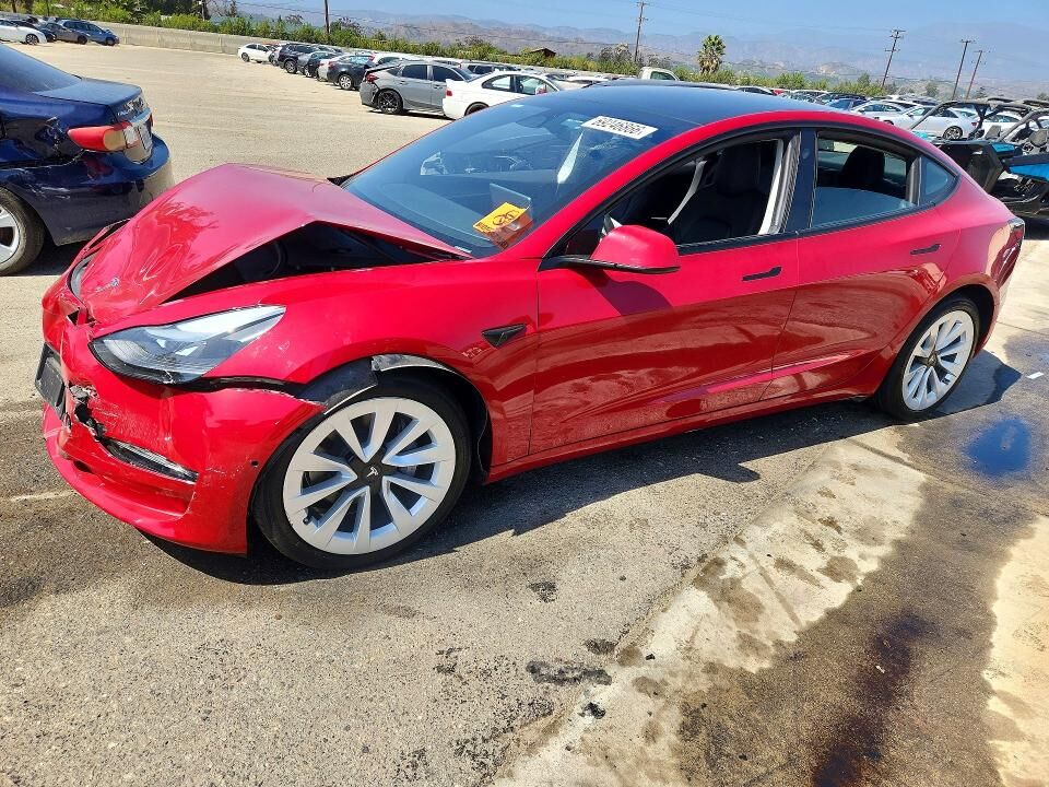 2022 TESLA Model 3