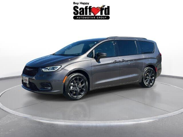 2022 CHRYSLER Pacifica