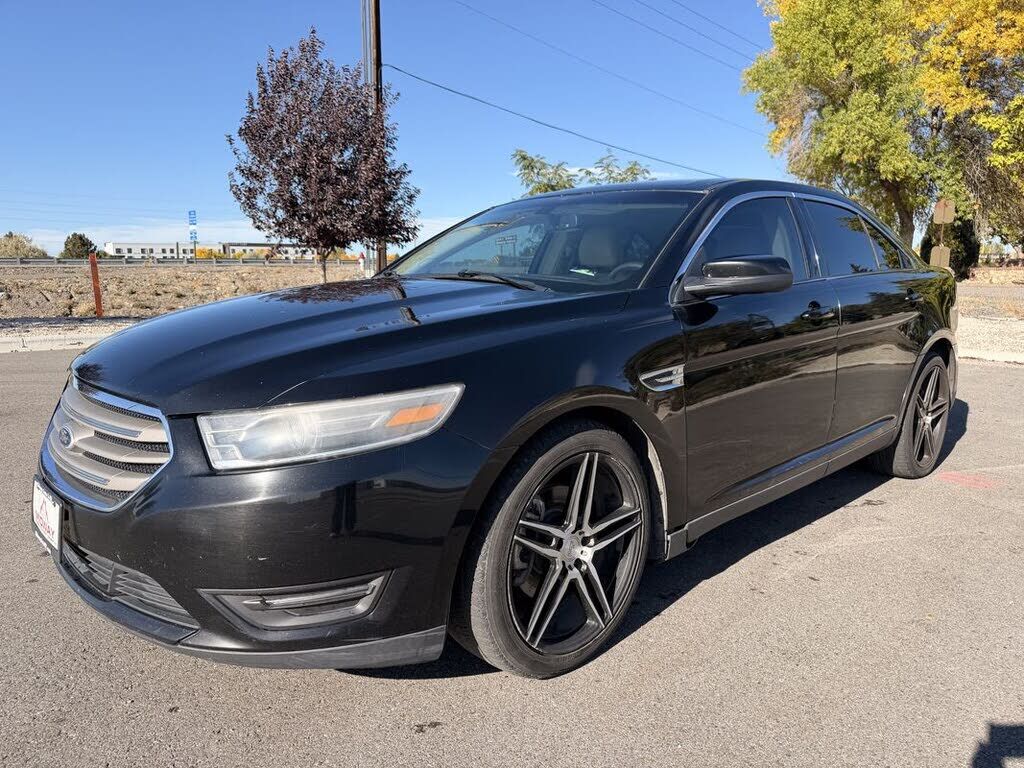 2016 FORD Taurus