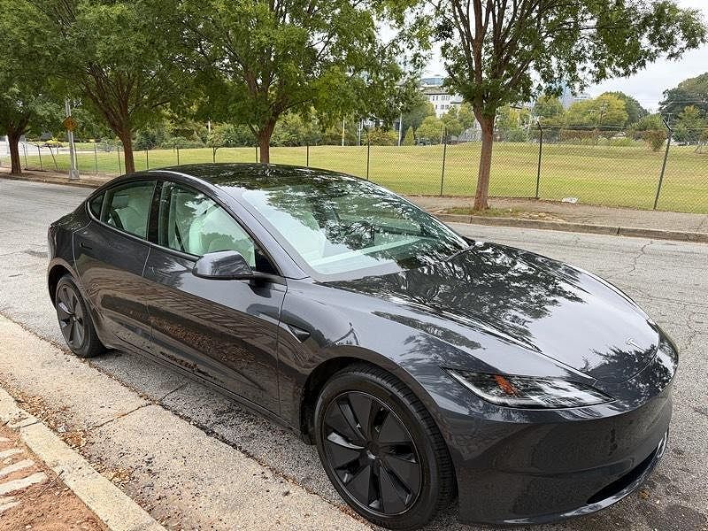 2025 TESLA Model 3