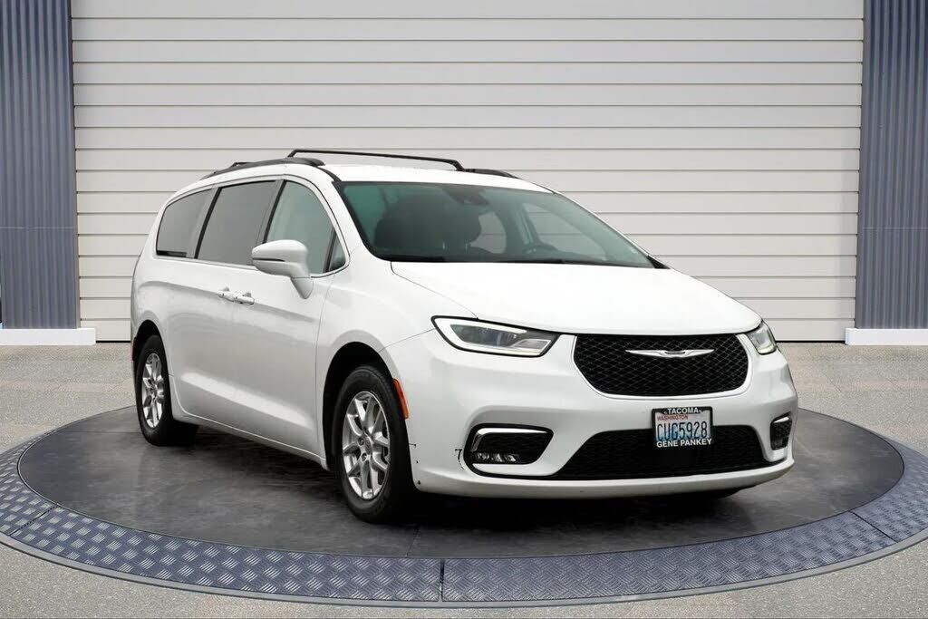 2022 CHRYSLER Pacifica