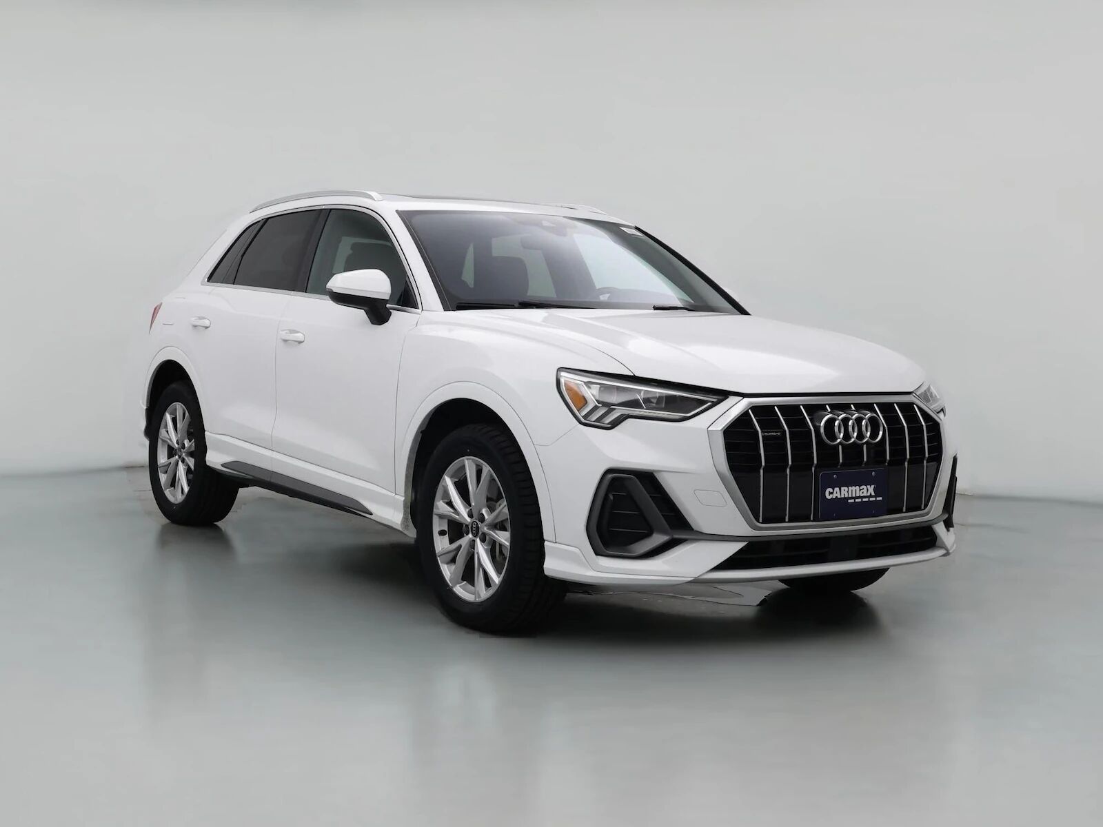 2023 AUDI Q3