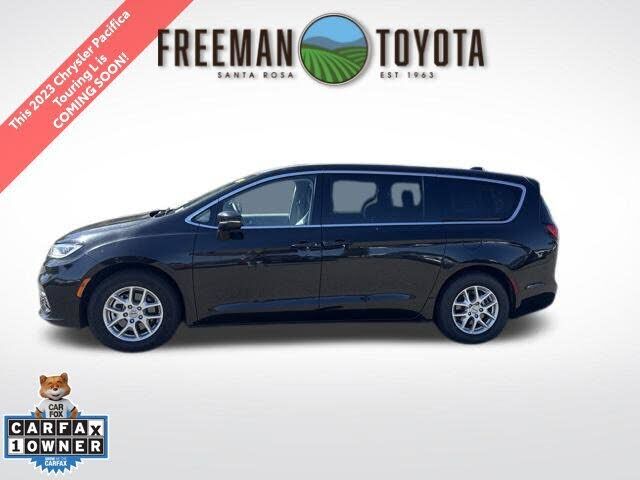 2023 CHRYSLER Pacifica