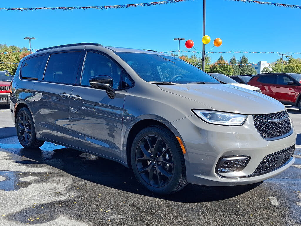 2025 CHRYSLER Pacifica