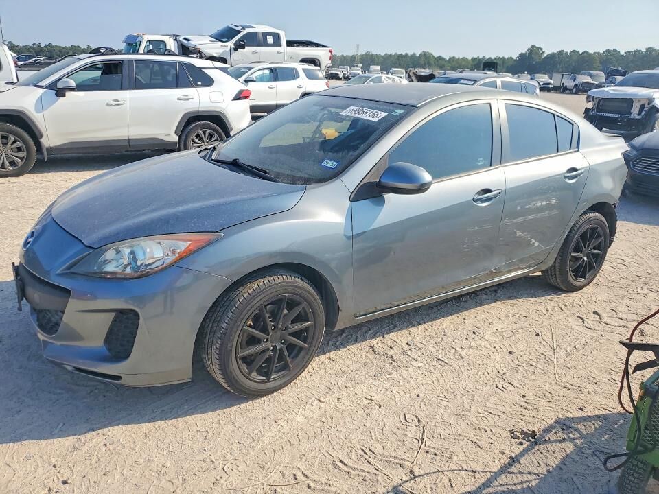 2013 MAZDA Mazda3
