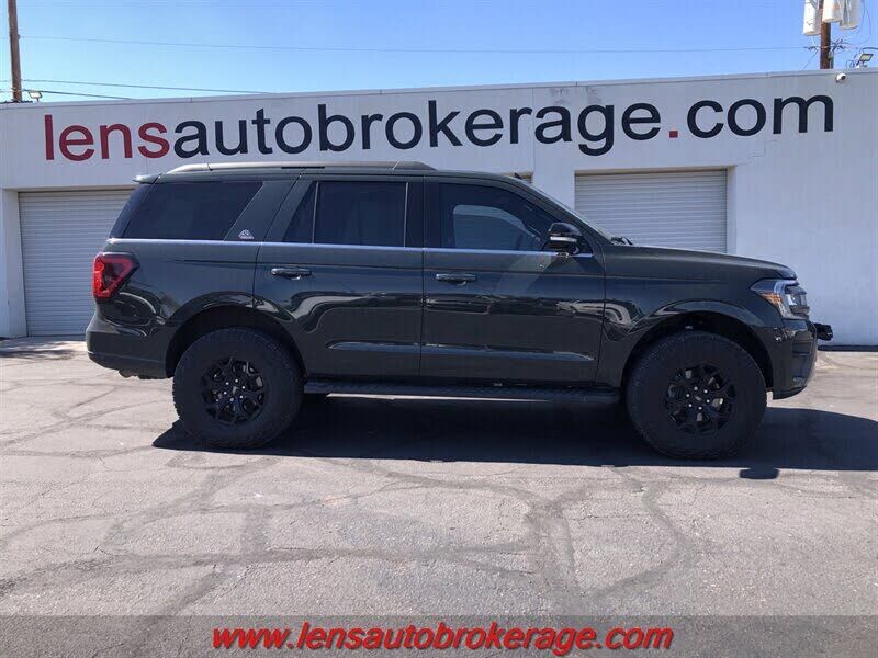 2022 FORD Expedition