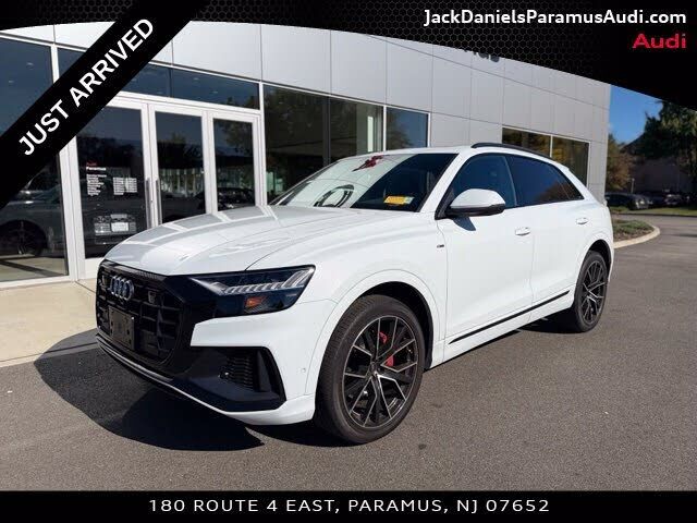 2023 AUDI Q8