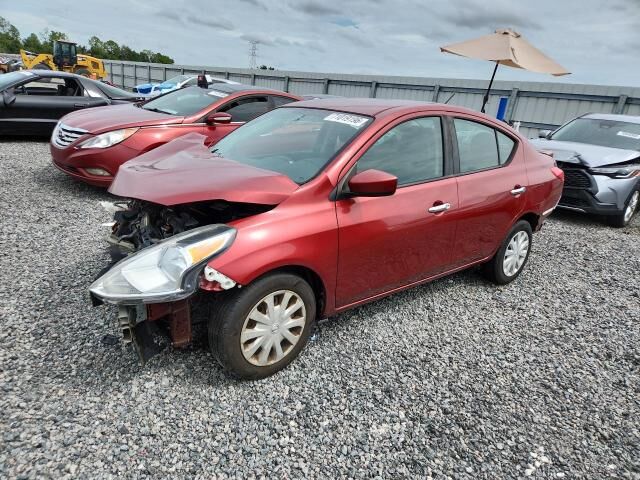 2018 NISSAN Versa