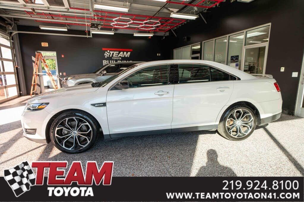 2018 FORD Taurus