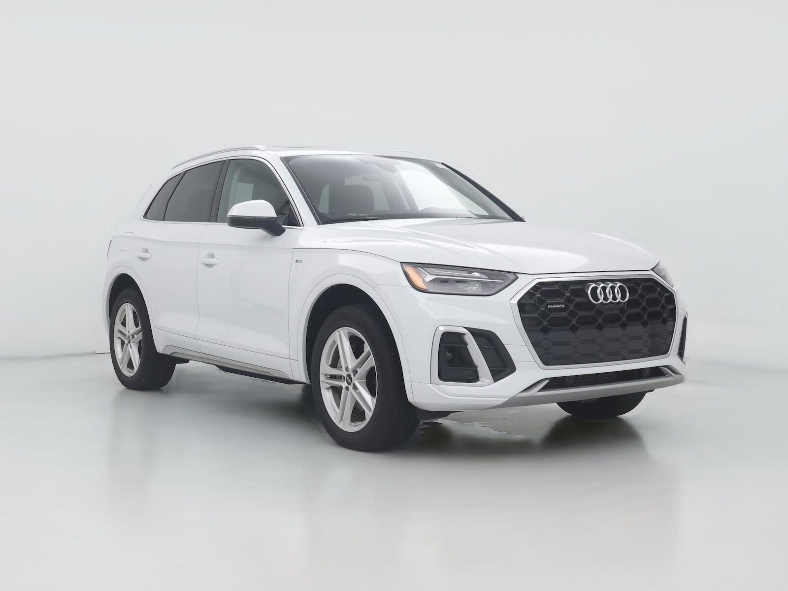 2024 AUDI Q5 e