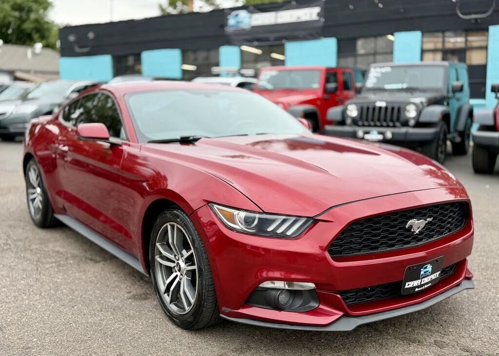2015 FORD Mustang