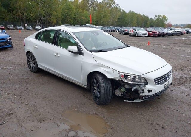 2016 VOLVO S60