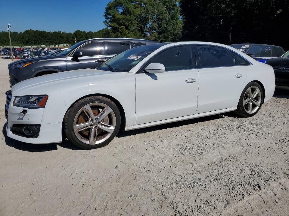 2018 AUDI A8