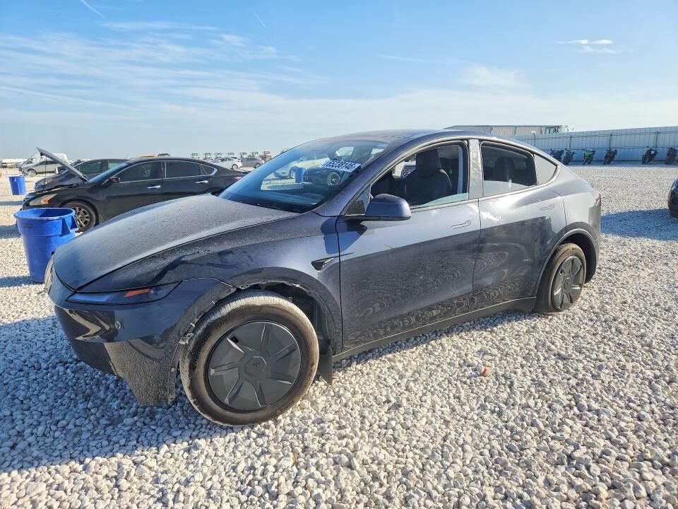 2026 TESLA Model Y