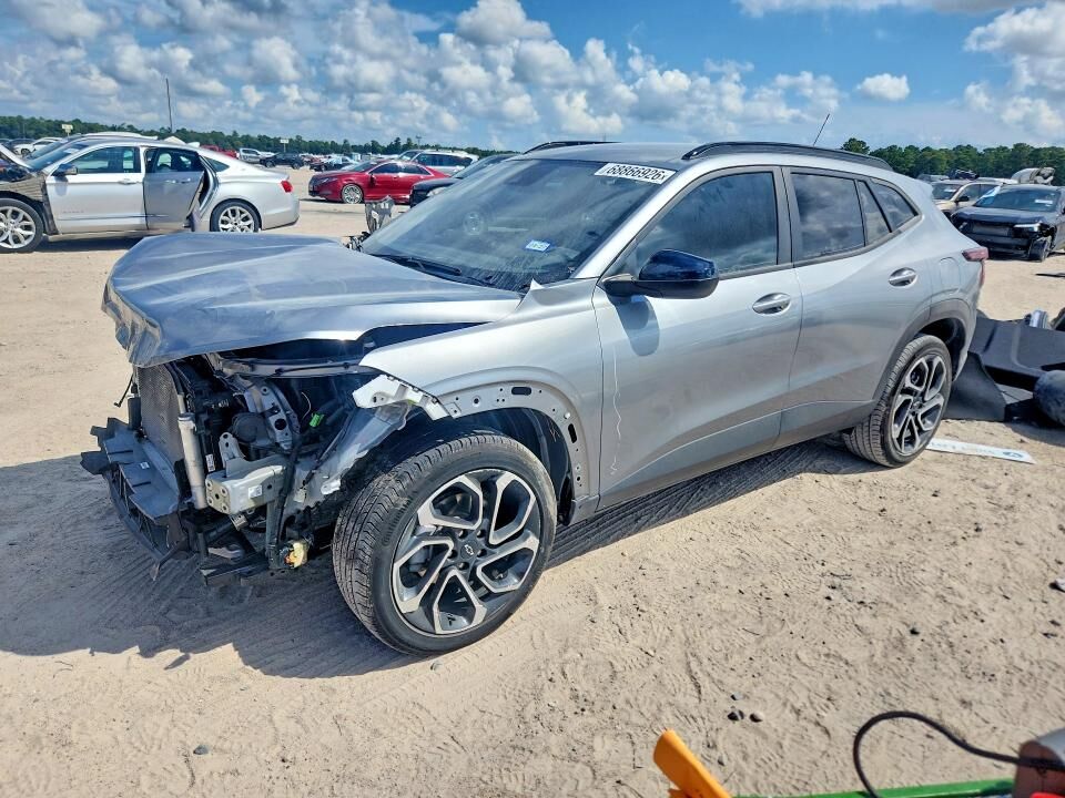 2025 CHEVROLET Trax