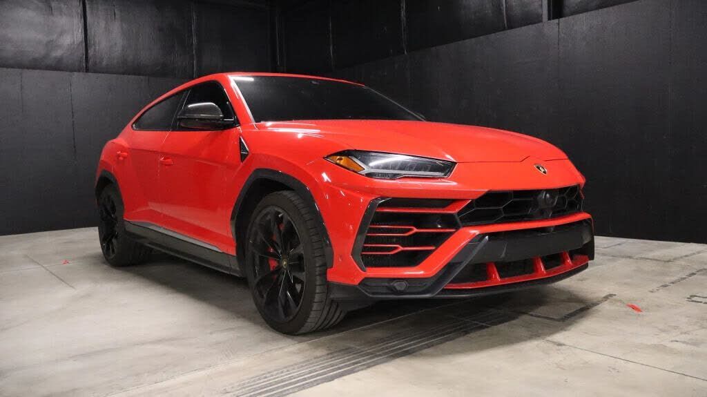 2020 LAMBORGHINI URUS