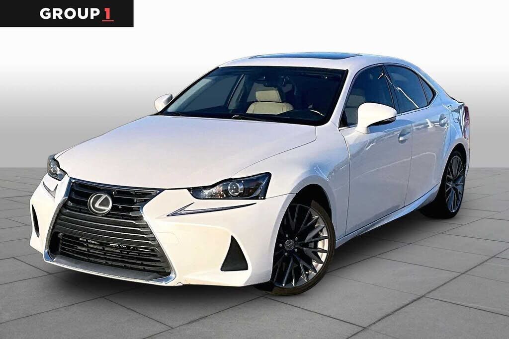 2017 LEXUS IS