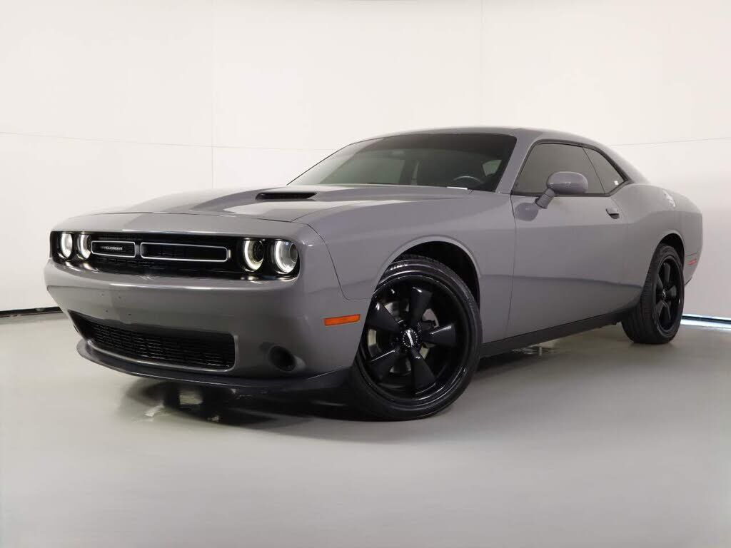 2017 DODGE Challenger