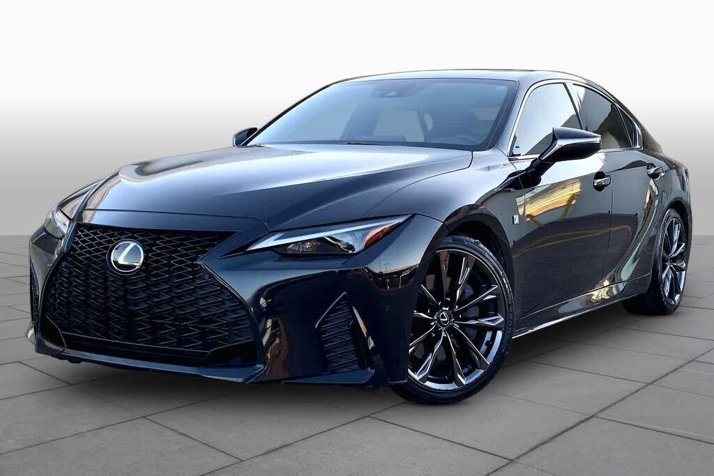 2023 LEXUS IS