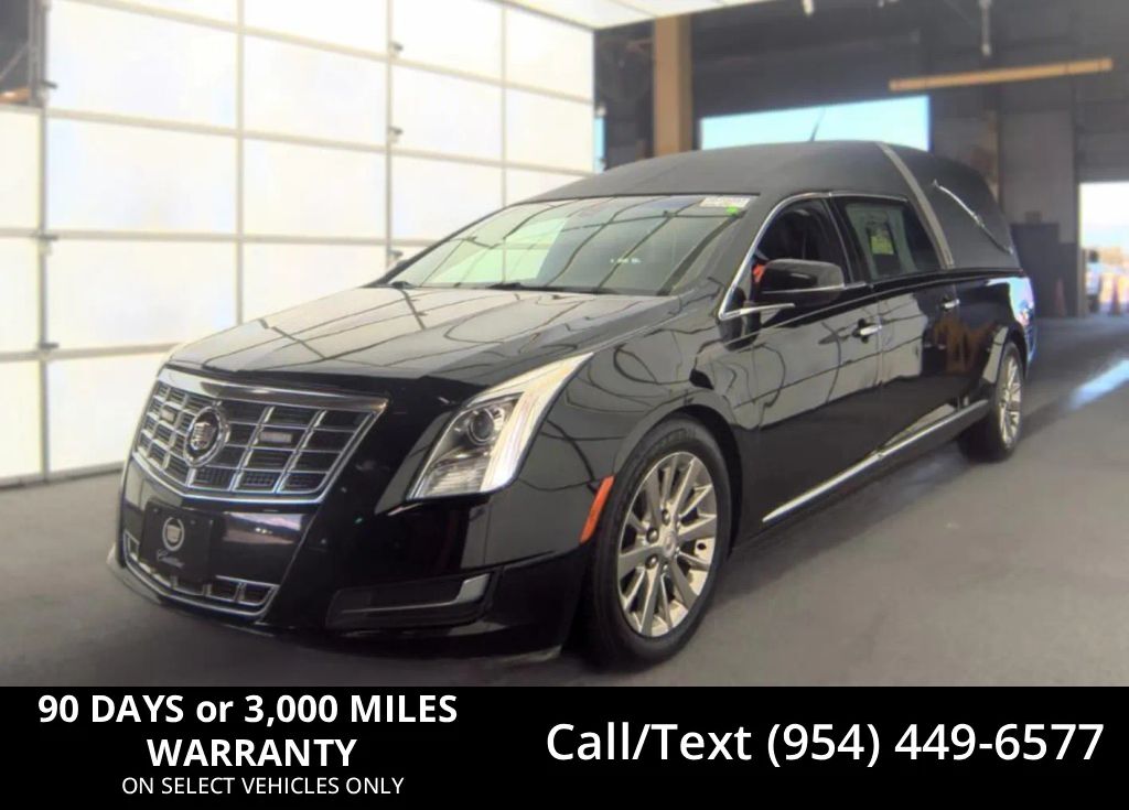 2013 CADILLAC Funeral Coach