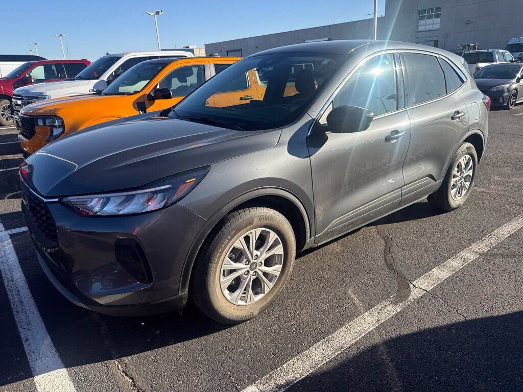 2023 FORD Escape