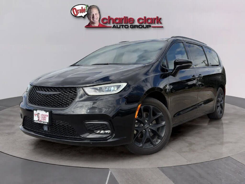 2025 CHRYSLER Pacifica