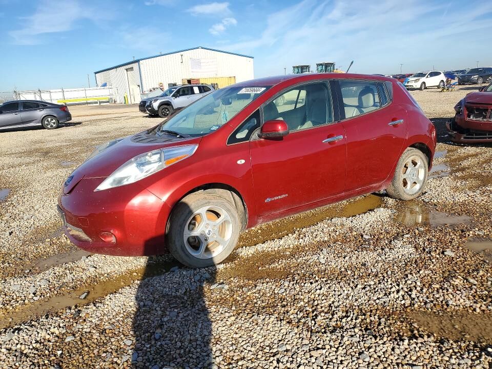2011 NISSAN Leaf