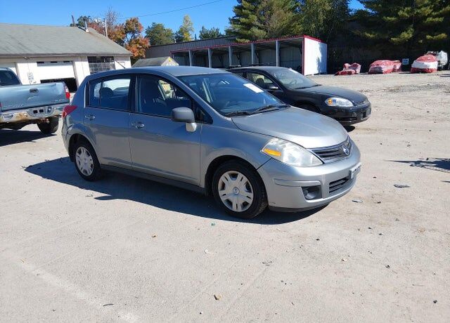 2010 NISSAN Versa