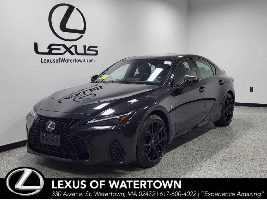 2025 LEXUS IS