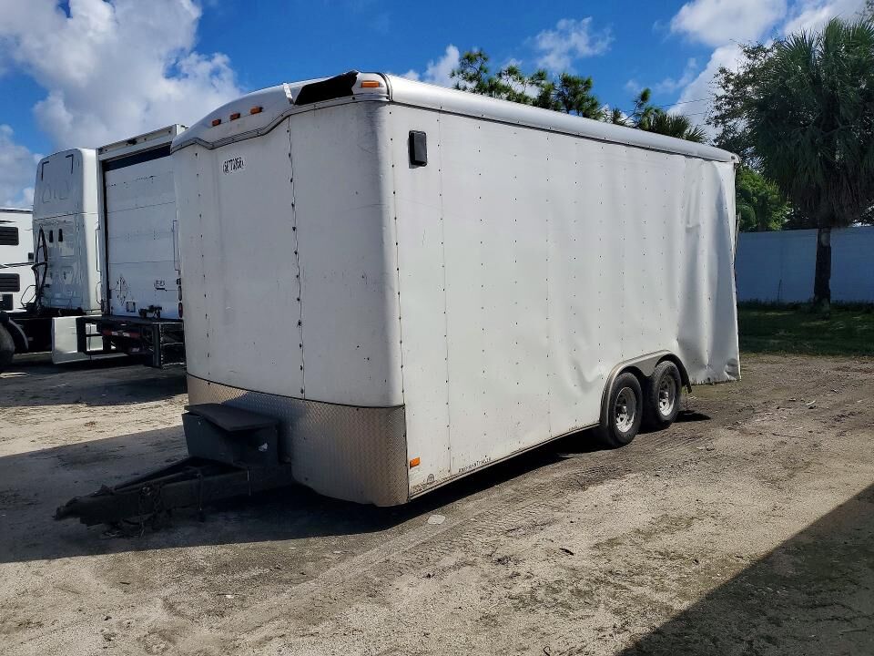 2014 HAULMARK Haulmark Trailer