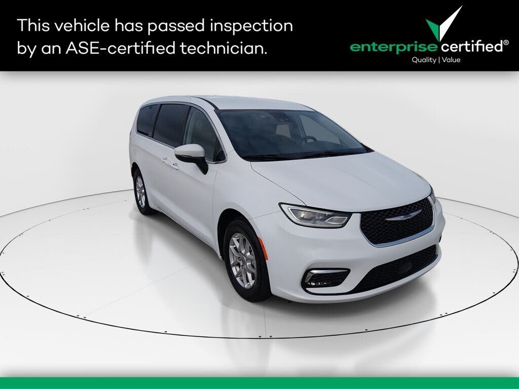 2023 CHRYSLER Pacifica
