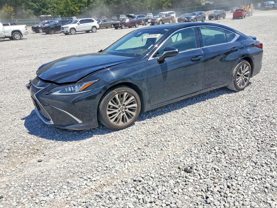 2020 LEXUS ES