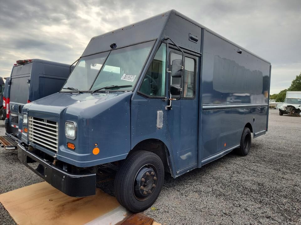 2021 FREIGHTLINER MT 45G Front Gasoline Engine Walk in Van Chassis