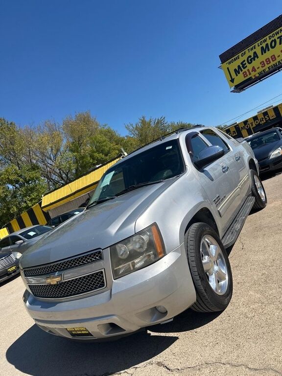 2011 CHEVROLET Avalanche