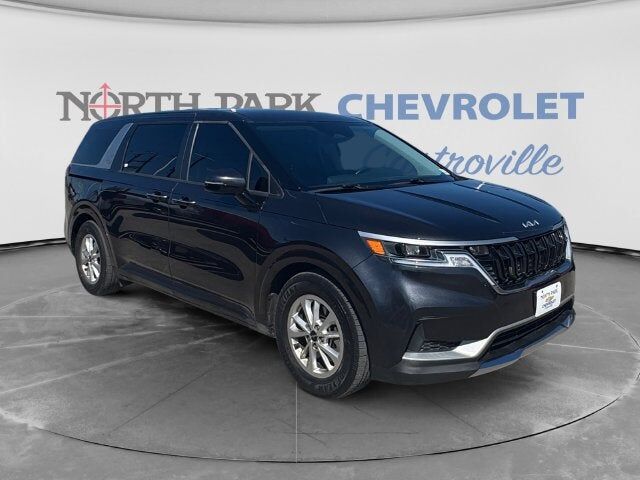 2023 KIA Carnival