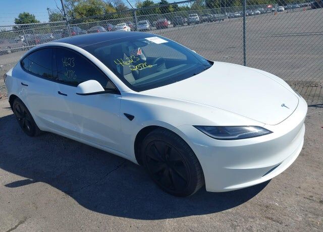 2025 TESLA Model 3