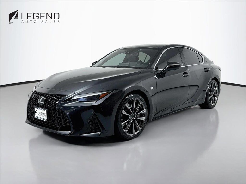 2021 LEXUS IS