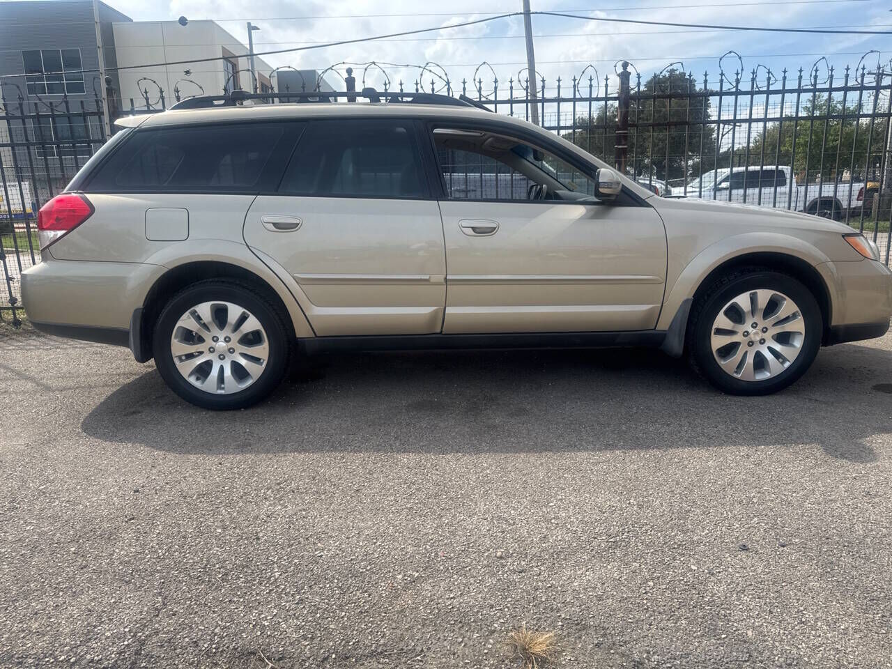 2008 SUBARU Outback