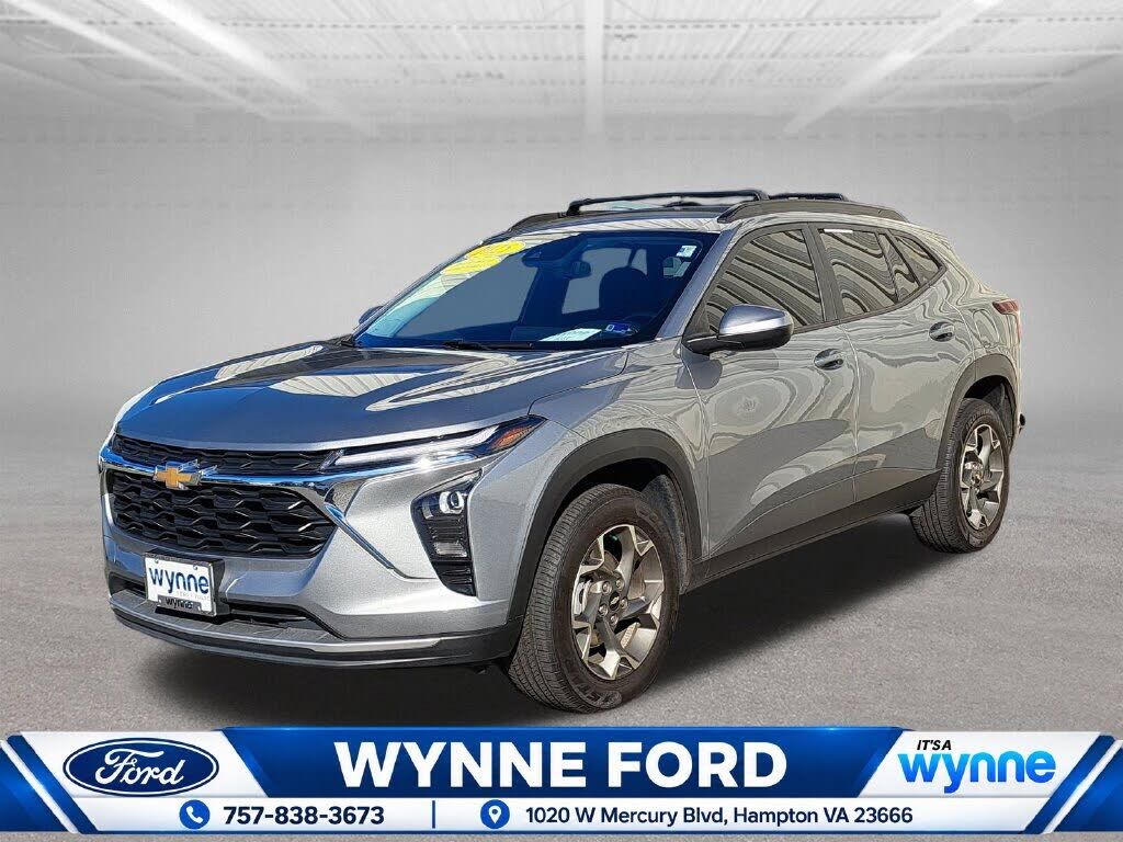 2025 CHEVROLET Trax