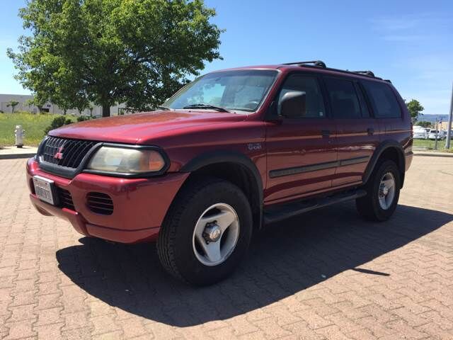 2000 MITSUBISHI Montero Sport
