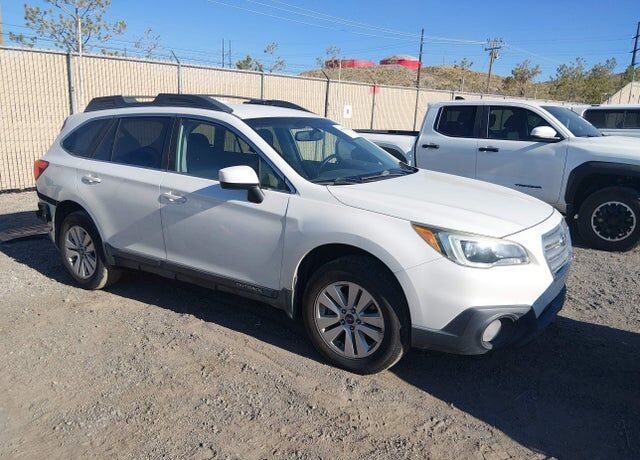 2015 SUBARU Outback