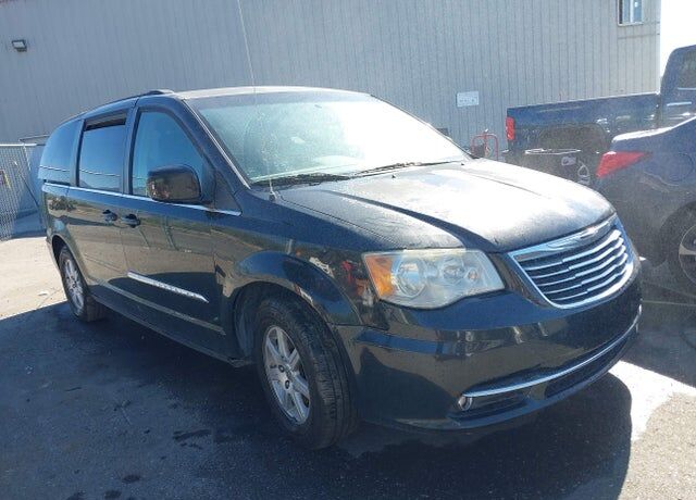 2011 CHRYSLER Town and Country