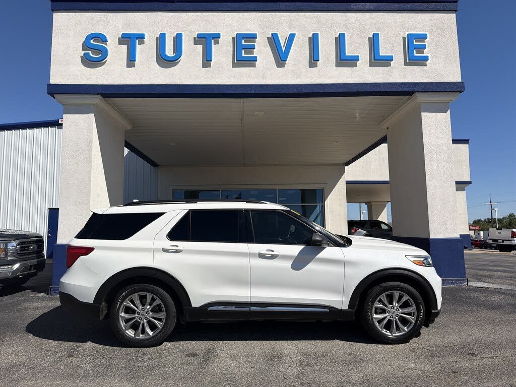 2020 FORD Explorer