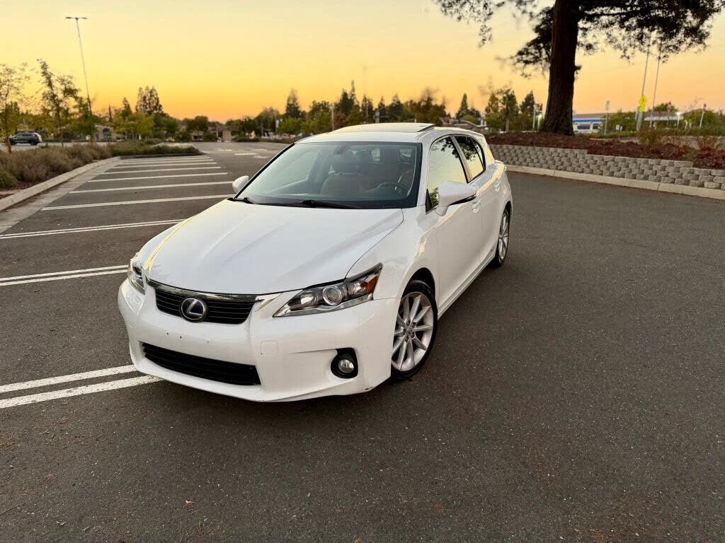 2013 LEXUS CT